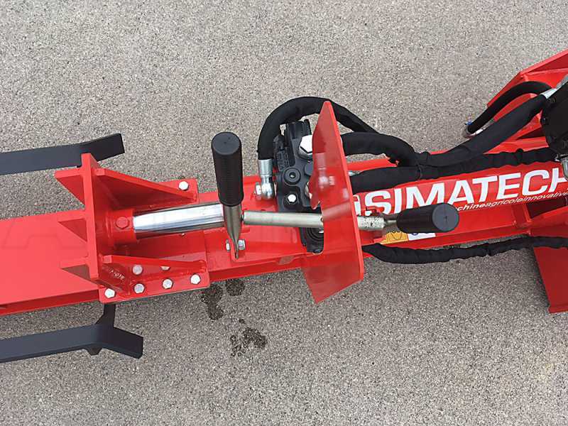 Simatech S350 - Liegender Holzspalter für Traktor - 35 T - Kolbenhub 800 mm
