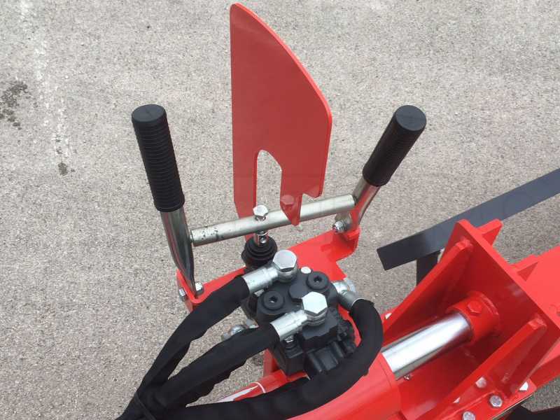 Simatech S350 - Liegender Holzspalter für Traktor - 35 T - Kolbenhub 800 mm